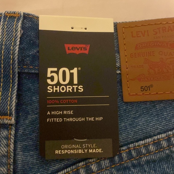 Levi’s 501 Denim Shorts. Brand new with tags. Size 24 - Picture 3 of 5